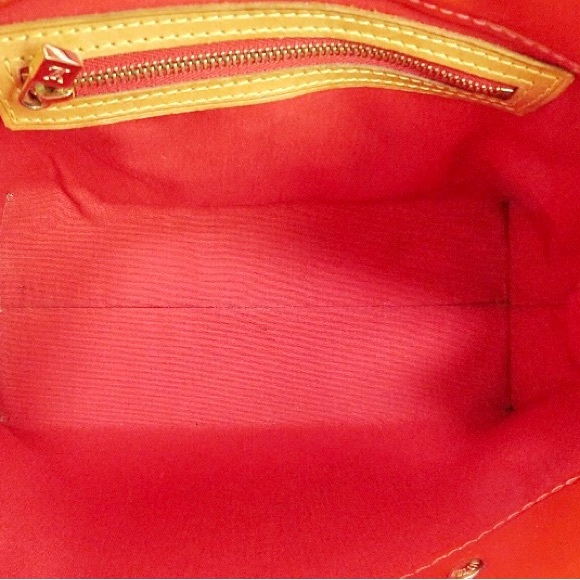 Louis VUITTON Reade PM Monogram Tote Vernis Collection Rouge💄 - Picture 8 of 13